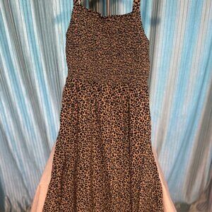 Old Navy Women’s Leopard Print Smocked Midi Sundress Size M Adjustable Straps
